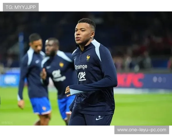 姆巴佩与亨利法国历史地位对比：数据、荣誉与时代影响差异解析