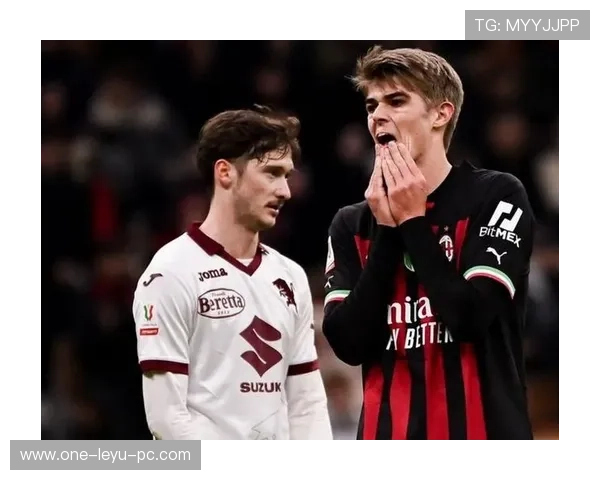 皮奥利战术体系解析：AC米兰近期攻防结构与阵型轮换走势