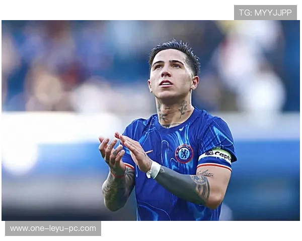 切尔西引援规模与效果争议，如何影响球队本赛季整体表现与稳定性