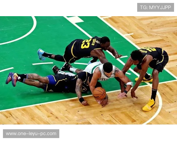 博古特挡拆中路拉开空间助库里突破提升勇士进攻效率