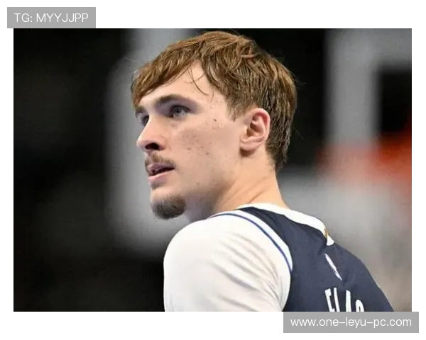 库珀·弗拉格突破能力提升显著，挡拆中得分效率超越上赛季