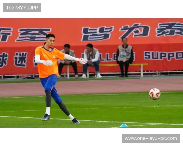 战术核心与球员选择引发泰山球队内部裂痕：年轻化进程遭遇老将保守策略之争