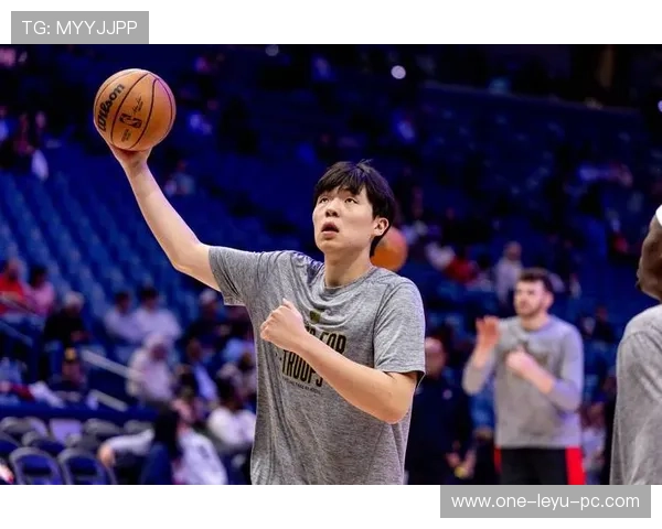 杨瀚森无球策应提升内线效率，改变青岛进攻结构