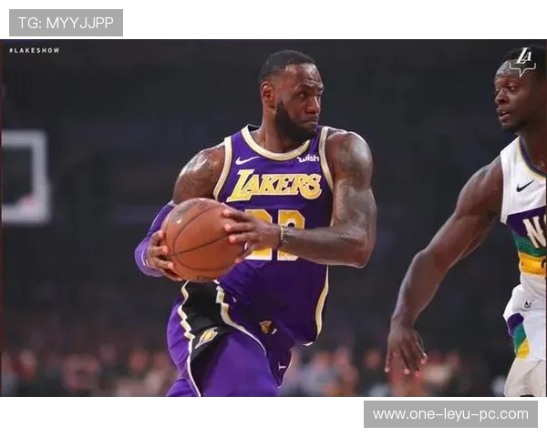 霍勒迪通过挡拆创造突破机会 提升球队关键时刻得分效率 霍勒迪通过挡拆创造突破机会 提升球队关键时刻得分效率